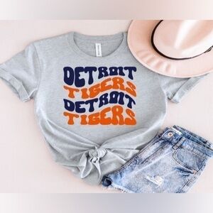 Detroit Tigers Wavy Tee